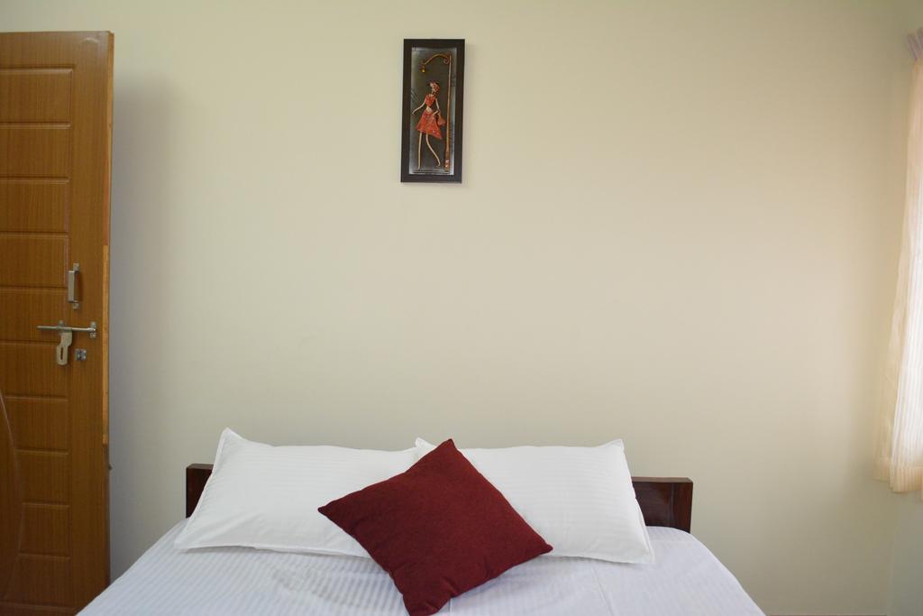 Jp Nivaas Guest House 马伊拉杜图赖 外观 照片