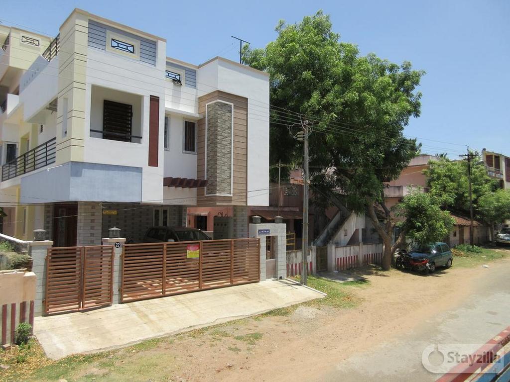 Jp Nivaas Guest House 马伊拉杜图赖 外观 照片